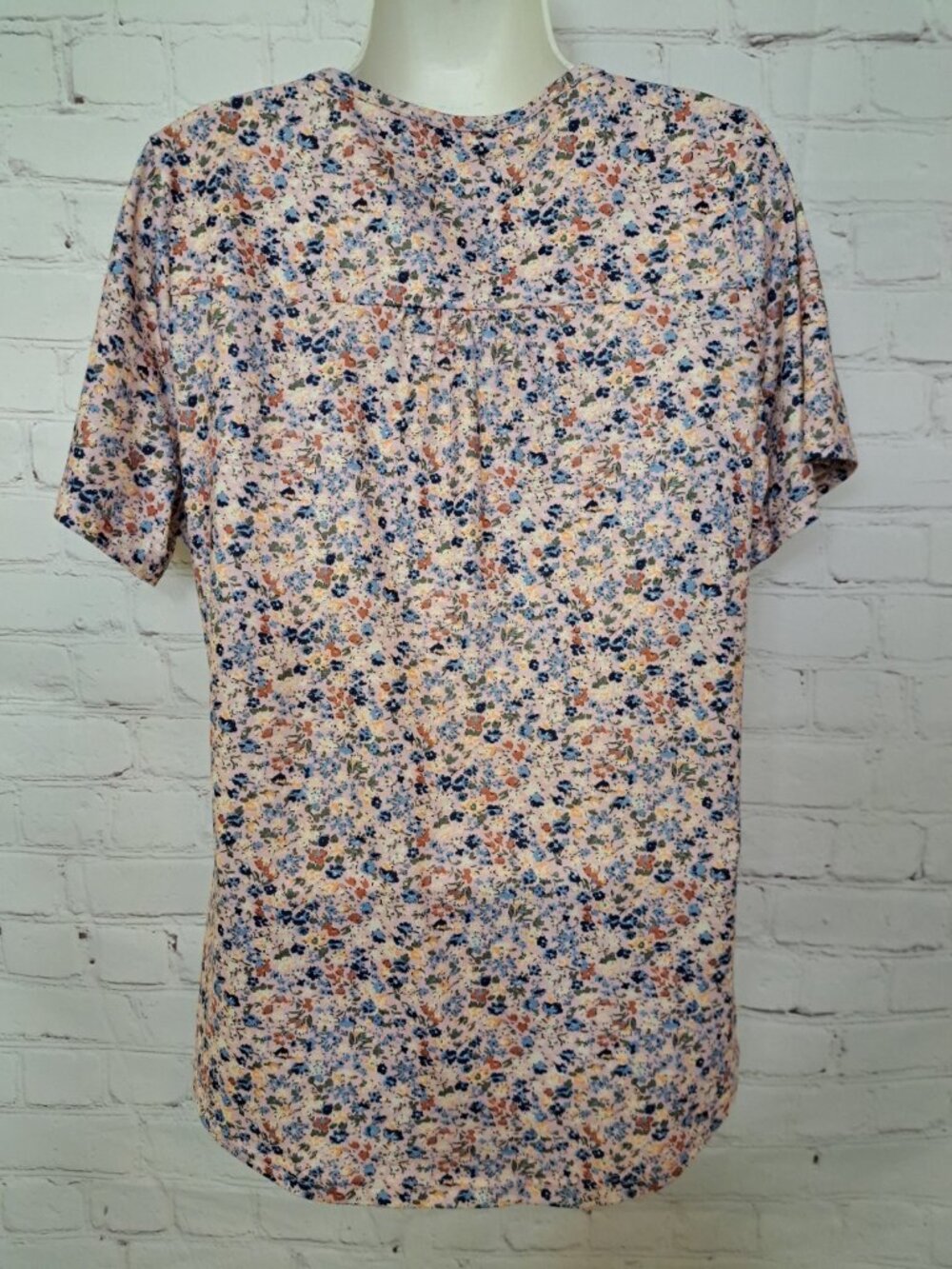 Fantaslook Floral Print Pleated Tunic Top Size Medium - Picture 3 of 9